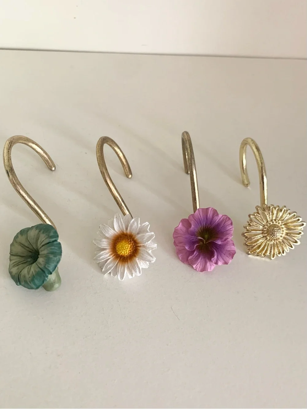 4 flower hooks set